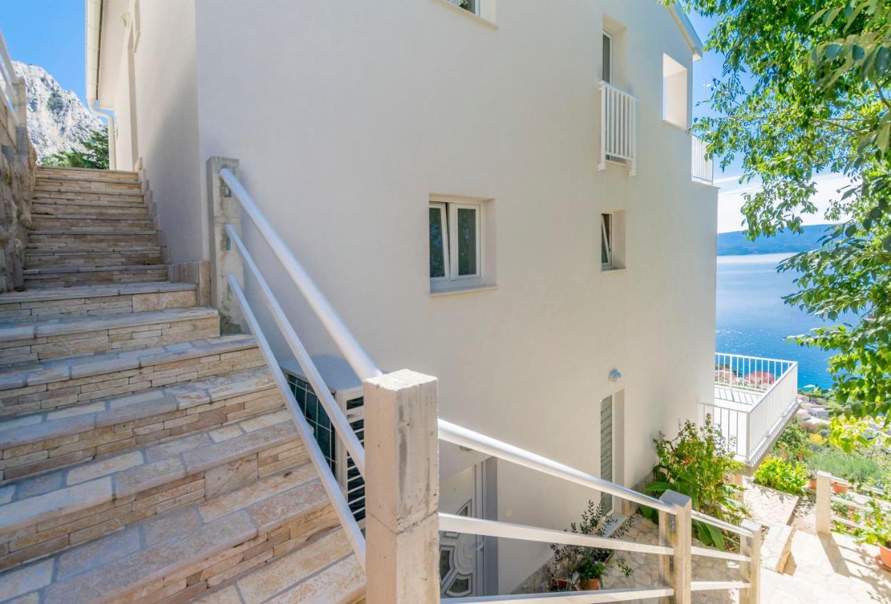 Apartments Luxury View Omis Exterior photo